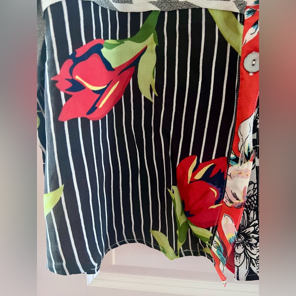 John Mark Mixed Pattern Top NWT - image 5